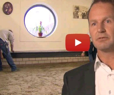 Kunststof ligger in Rentovloer